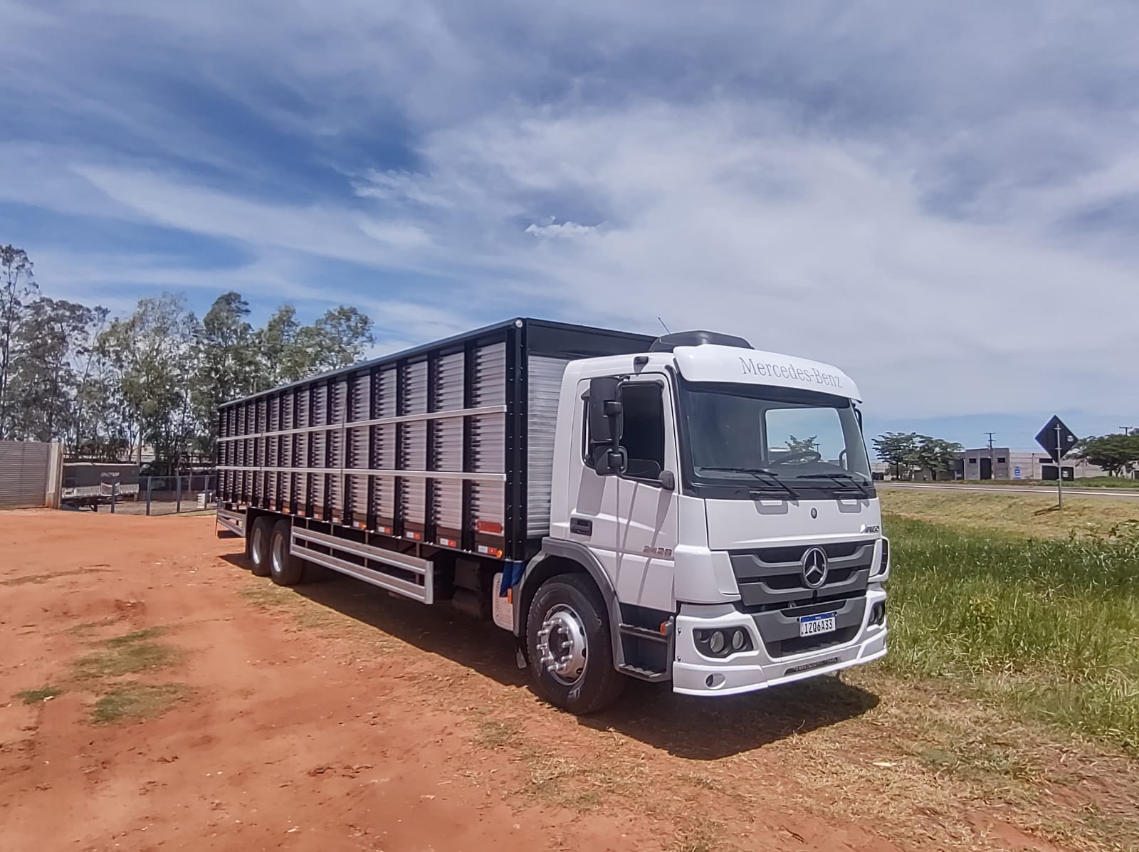 WhatsApp Image 2021-11-14 at 17.35.13 (2).jpeg