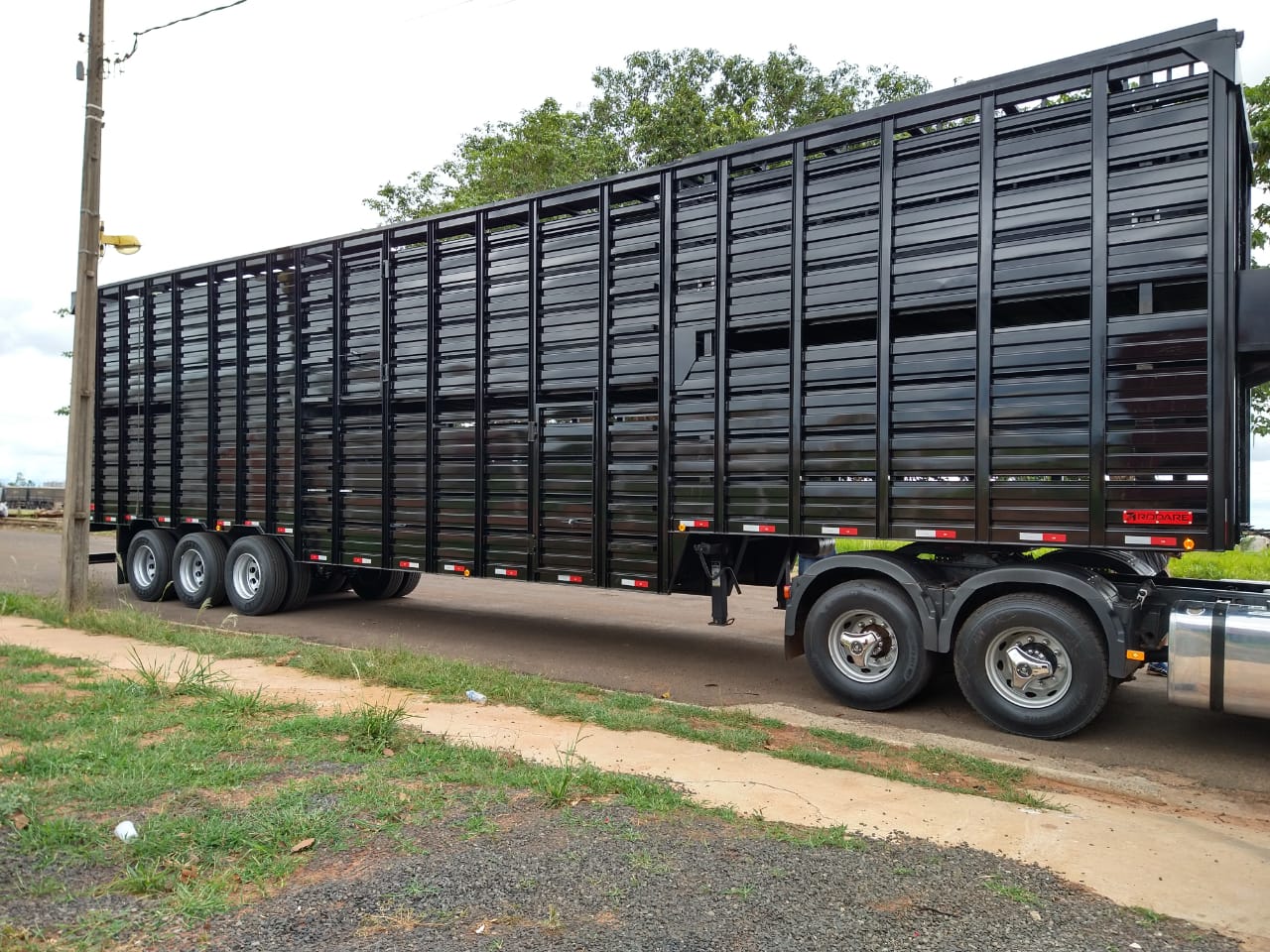 WhatsApp Image 2020-12-06 at 15.47.18(4).jpeg