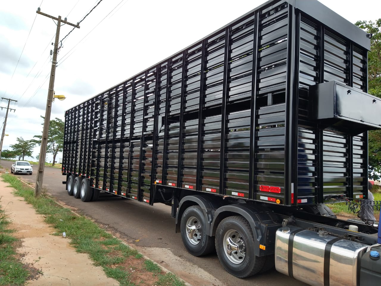 WhatsApp Image 2020-12-06 at 15.47.19(1).jpeg