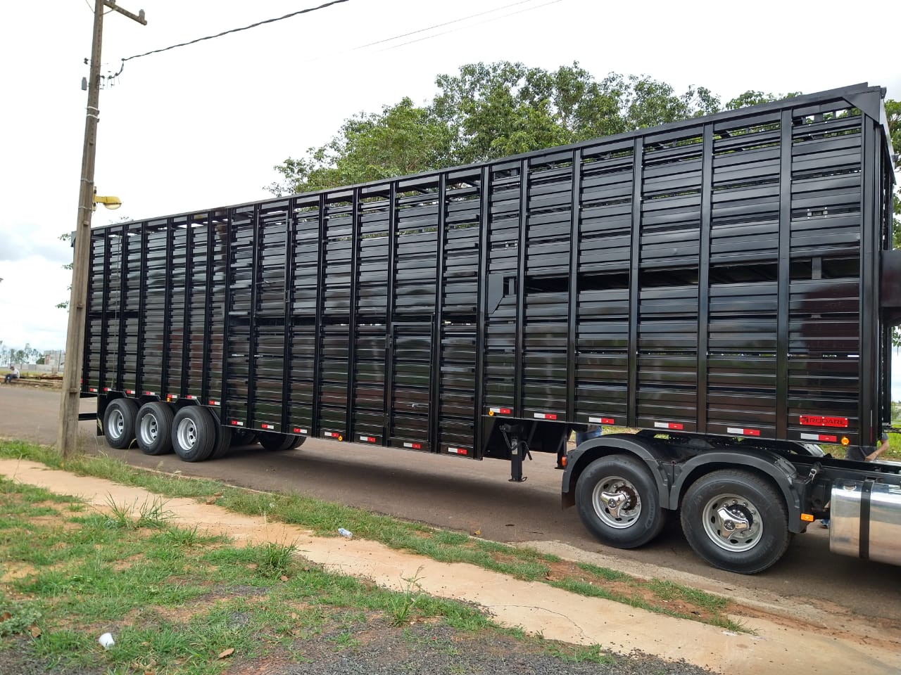 WhatsApp Image 2020-12-06 at 15.47.19(4).jpeg